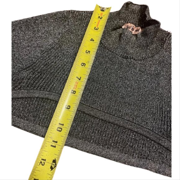 Shiny Metallic Cut Out Crop Top - Picture 6 of 7